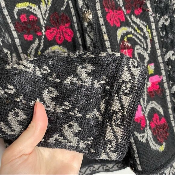 Vintage Christy Lewis Floral Embroidered Button Down Cardigan - Picture 3 of 6